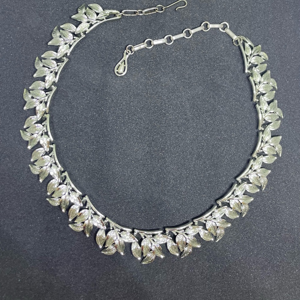 Vintage 1960’s choker.